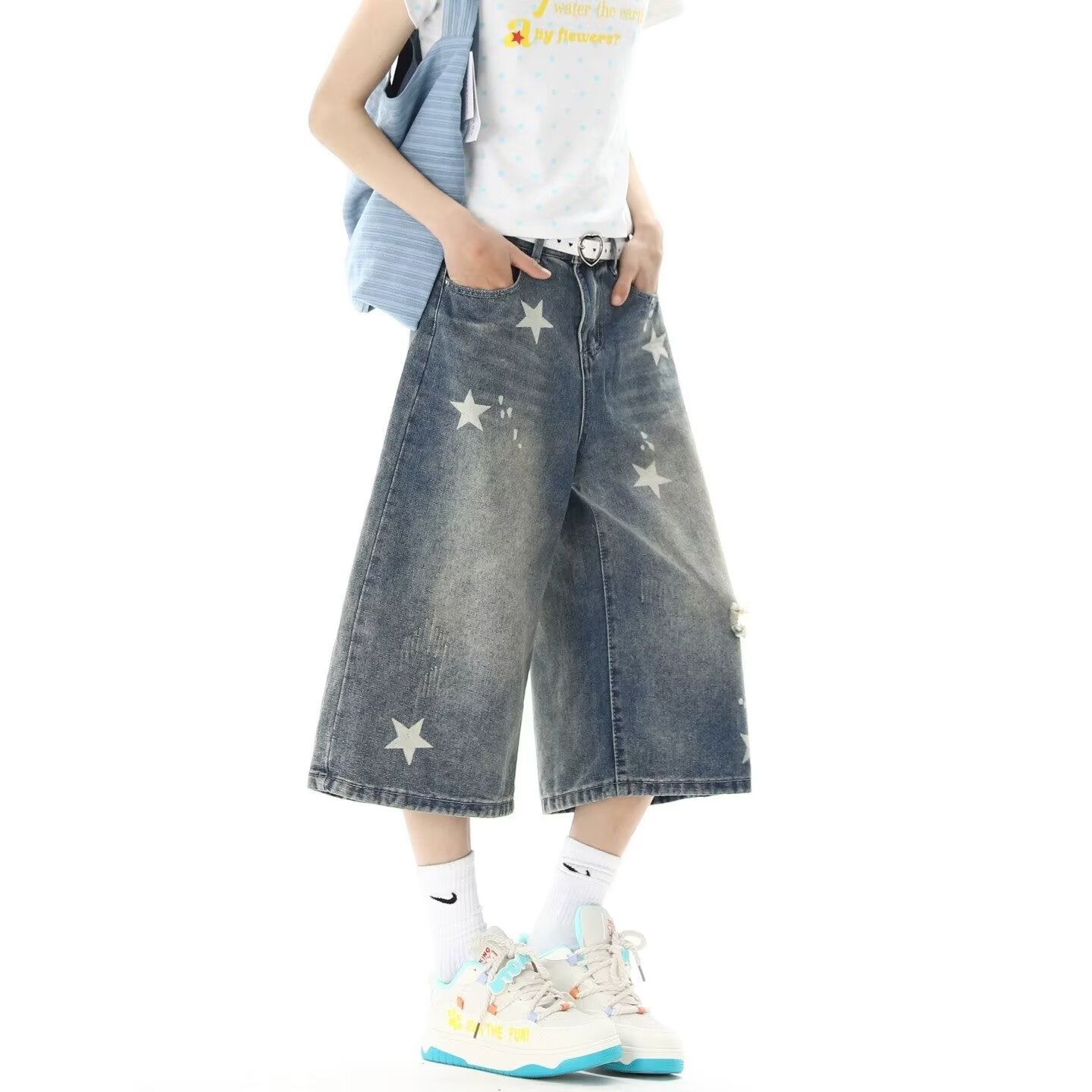 Style Vintage Distressed Star Print Loose 7/8 Length Denim Shorts for Women